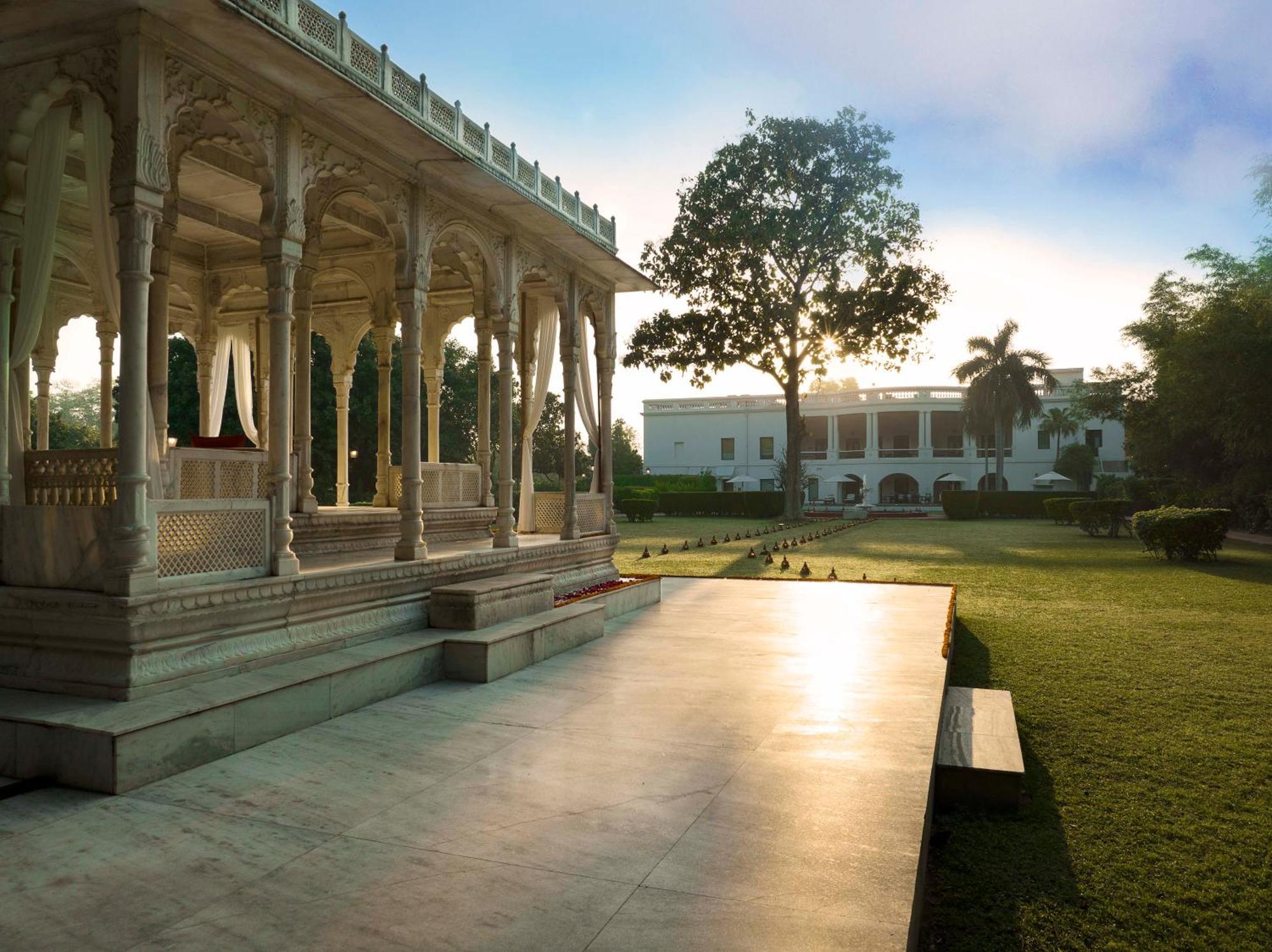 Taj Nadesar Palace — Photos 1